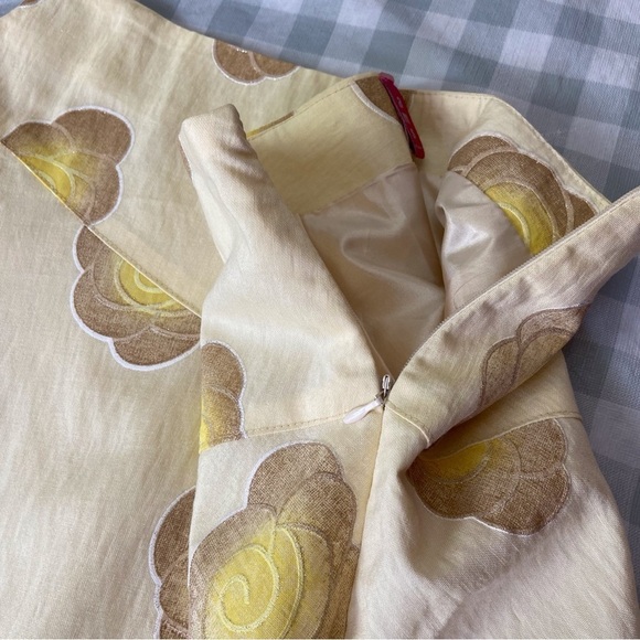 ⸻
AMS Ruffle Tulle A-Line Skirt Yellow Floral Embroidery Romantic Festival Larg - Picture 8 of 13